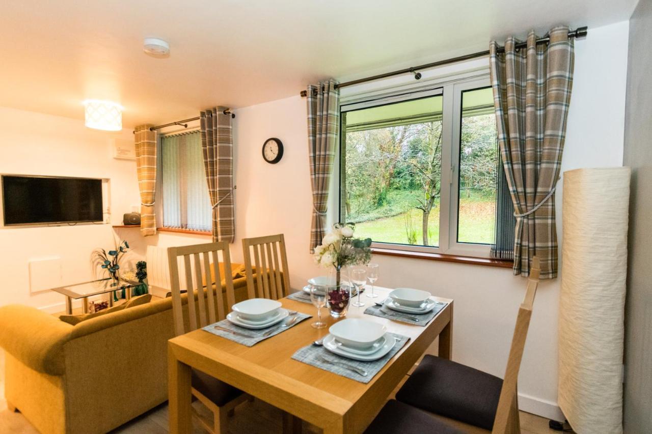 1 Bedroom Newton Apartment L Free Parking L Wigan Royal Infirmary L Haigh Hall L Central Location Dış mekan fotoğraf